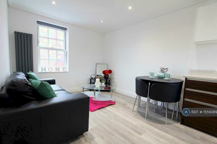 2 Bedroom Flat To Rent In Oxford Road, Reading, RG1