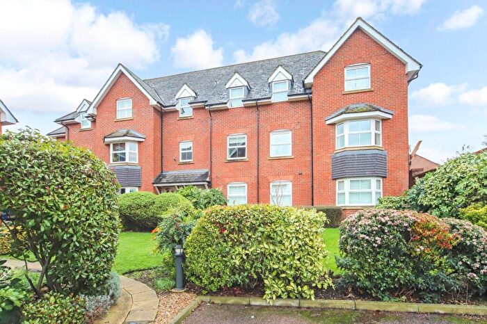 2 Bedroom Apartment To Rent In Elliman Court, Tring, HP23