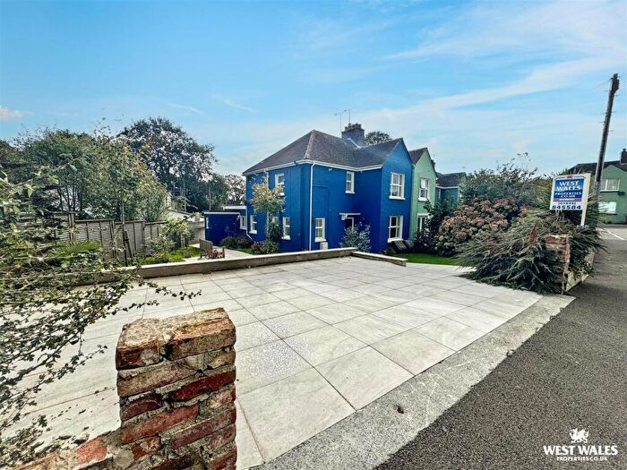 4 Bedroom Semi-Detached House For Sale In Manor Crescent, Manorbier, Tenby, SA70