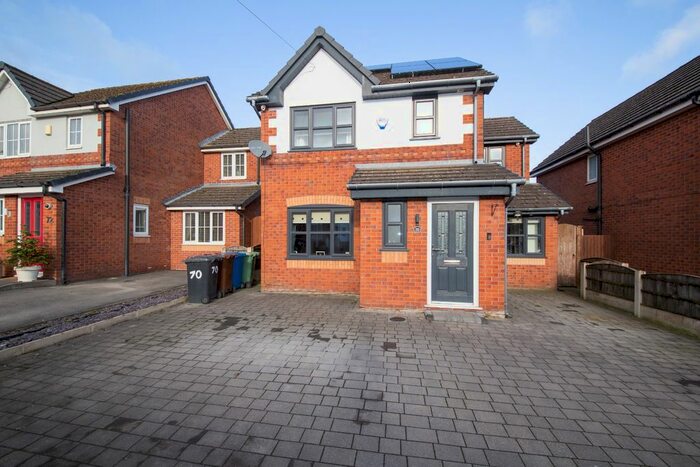 4 Bedroom Detached House To Rent In Downall Green Road, Ashton-In-Makerfield, Wigan, Lancashire, WN4