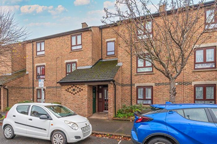 1 Bedroom Flat To Rent In Westbury Road, Croydon, CR0