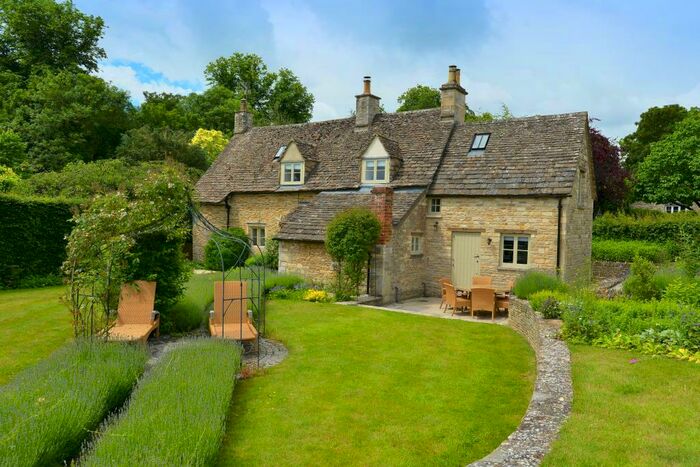 3 Bedroom Detached House To Rent In Crown Lane, Ampney Crucis, GL7