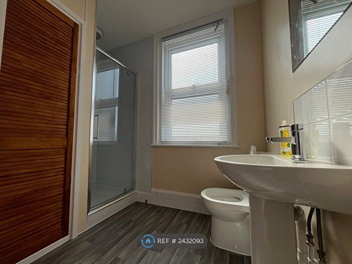 1 Bedroom Flat To Rent In Tonbridge Road, Maidstone, ME16