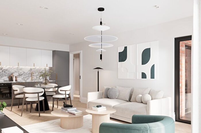 1 Bedroom Flat For Sale In W Broadway, London, W13