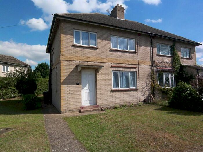 4 Bedroom Semi-Detached House To Rent In Beechtree Avenue, Englefield Green, Egham, TW20