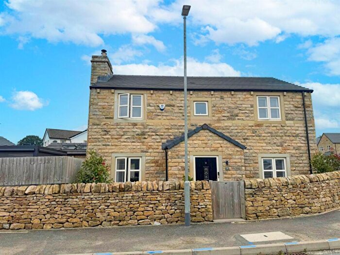 4 Bedroom Detached House For Sale In Bolton Drive, Silsden, BD20