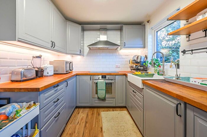 3 Bedroom Property For Sale In Evelyn Denington Road, Beckton, London, E6