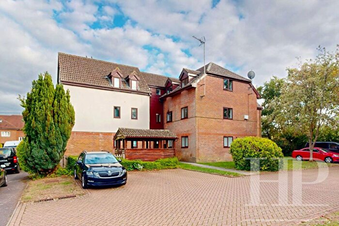 1 Bedroom Apartment To Rent In Black Swan Close, Pease Pottage, RH11