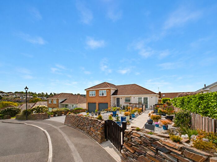 3 Bedroom Detached House For Sale In Scarletts Well Park, Bodmin (Ref ), PM05