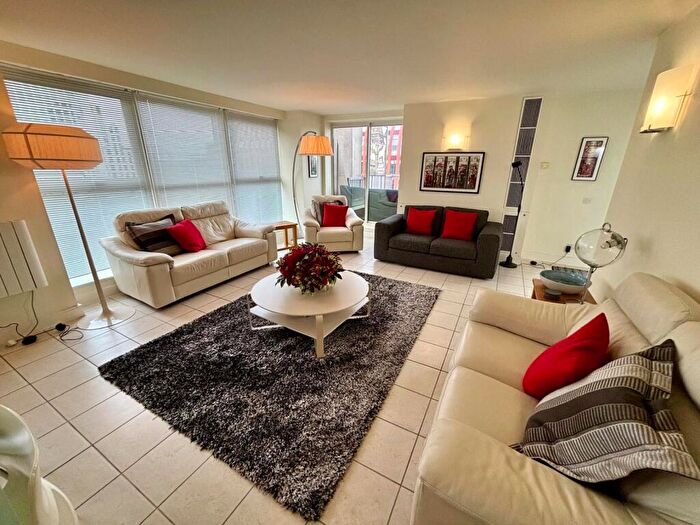 2 Bedroom Apartment For Sale In Queens College Chambers, Birmingham, B1