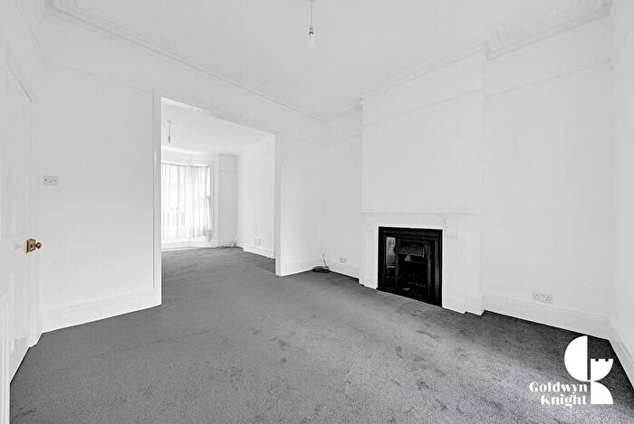 4 Bedroom Terraced House To Rent In Charlton, London, SE7
