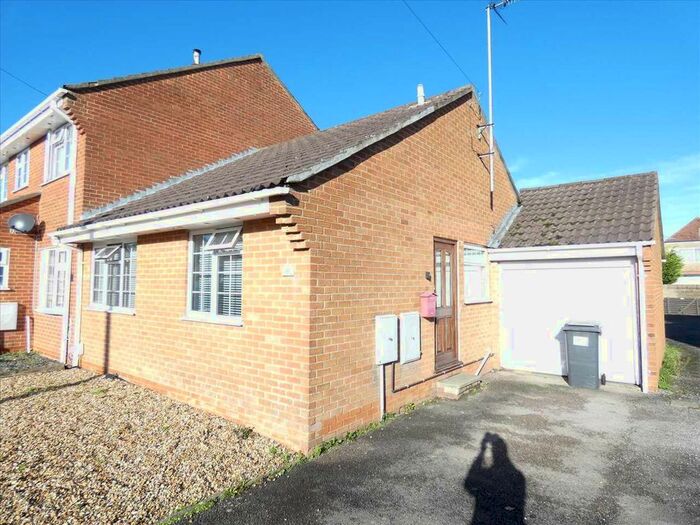 2 Bedroom Bungalow To Rent In Copper Beech Gardens, Ensbury Park, Bournemouth, BH10