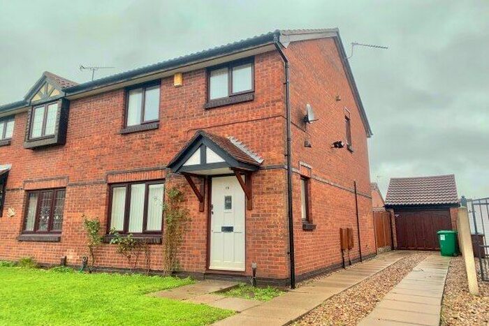 3 Bedroom Semi-Detached House To Rent In Callaway Close, Nottingham, NG8