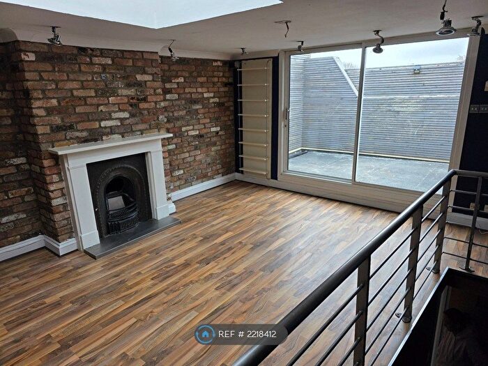 2 Bedroom Maisonette To Rent In Parish Lane, London, SE20