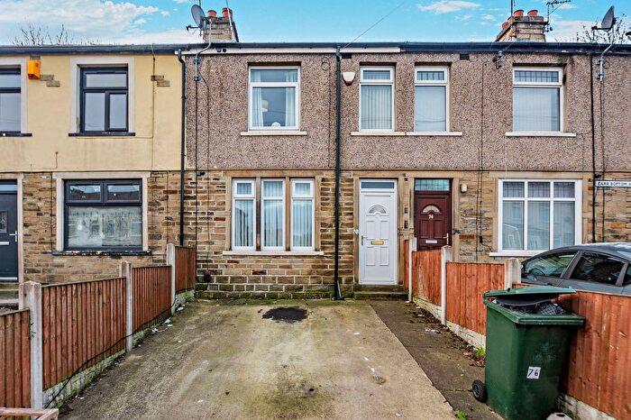 3 Bedroom Terraced House For Sale In Carr Bottom Avenue, Bradford, BD5
