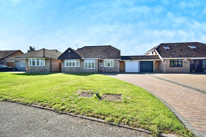 4 Bedroom Bungalow For Sale In Lewson Street, Norton, Sittingbourne, Kent, ME9