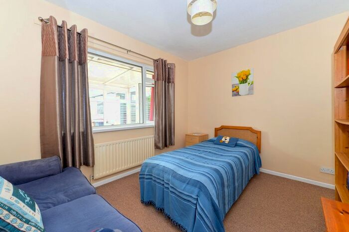 3 Bedroom Bungalow For Sale In Ilford Road, Belfast, BT6