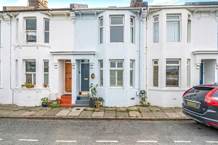 2 Bedroom Terraced House For Sale In Luther Street, Brighton, East Sussex, BN2