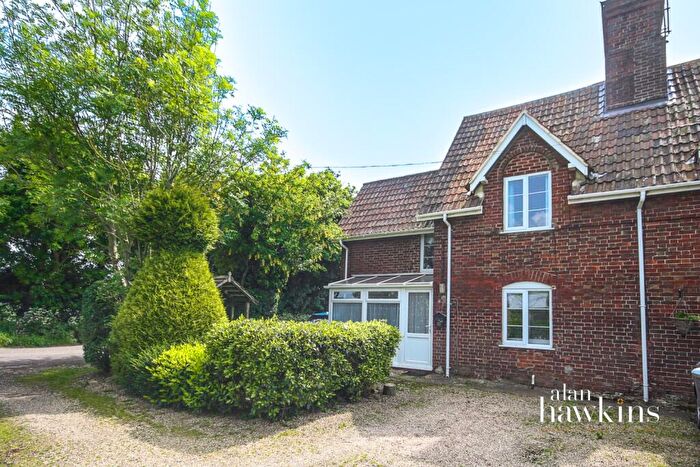 2 Bedroom Semi Detached House To Rent In Spillmans Cottages, Hilmarton, SN11