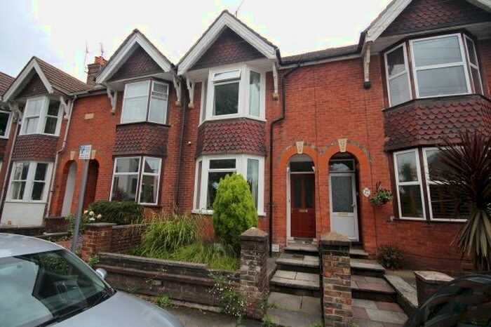 3 Bedroom Property To Rent In New Street, Horsham, RH13