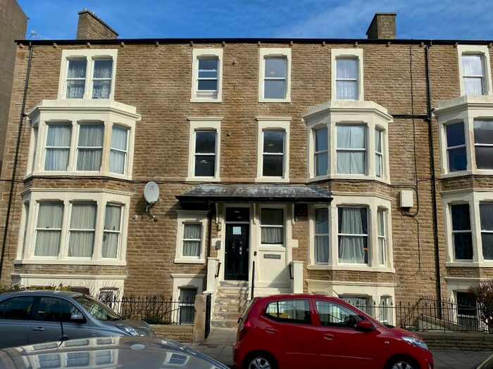 1 Bedroom Flat To Rent In Bolton Court, West End Road, Morecambe, LA4