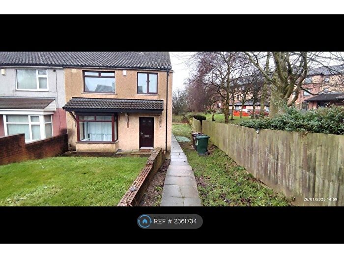 3 Bedroom Semi-Detached House To Rent In Haslemere Close, Bradford, BD4