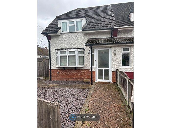 2 Bedroom End Terrace House To Rent In Byron Way, Romford, RM3