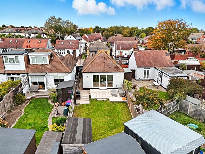 2 Bedroom Bungalow For Sale In Feeches Road, Southend-On-Sea, SS2