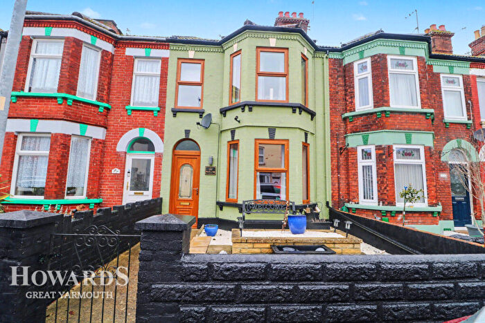 4 Bedroom Terraced House For Sale In Harley Road, Great Yarmouth, NR30