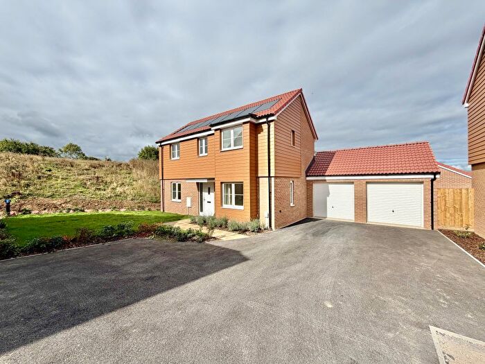 4 Bedroom Detached House For Sale In Dotterel Way, Houndstone, Yeovil, Somerset, BA22