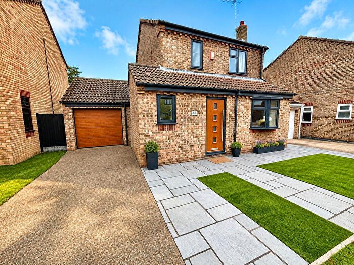 3 Bedroom Detached House For Sale In Primrose Way, Bradwell, Great Yarmouth, NR31