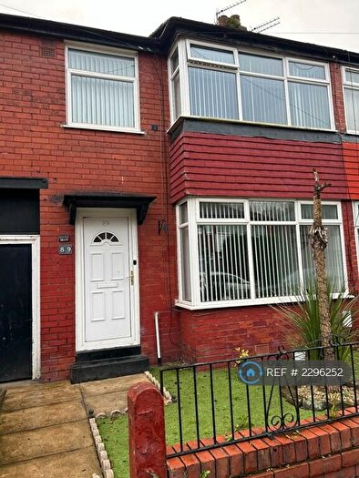 3 Bedroom Semi-Detached House To Rent In Gloucester Road, Droylsden, Manchester, M43
