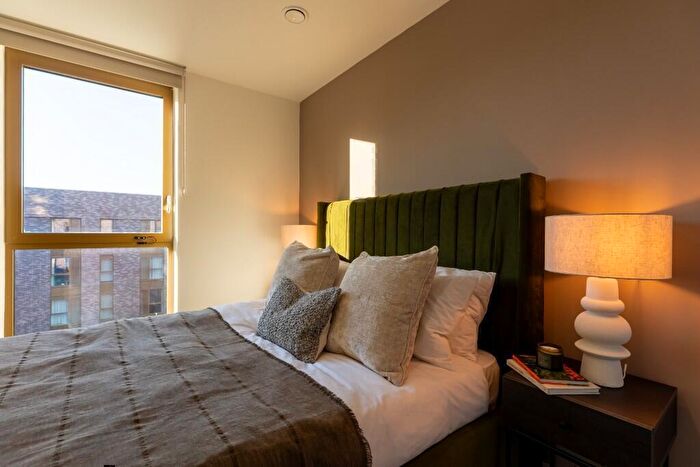2 Bedroom Flat To Rent In Flat, Rockingham Street, Sheffield, S1
