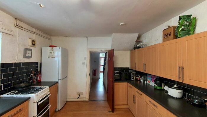 4 Bedroom Terraced House To Rent In Rhondda Street, Mount Pleasant, Swansea, SA1