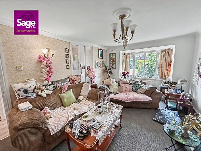 4 Bedroom Detached House For Sale In Pontymason Close, Rogerstone, Newport, NP10