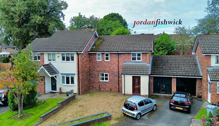 3 Bedroom Mews For Sale In Blyth Close, Macclesfield, SK10