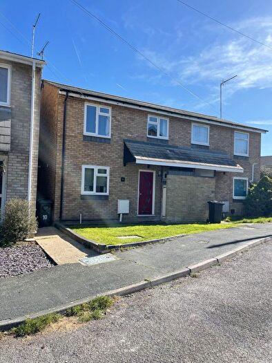 3 Bedroom Semi-Detached House To Rent In Buttercup Close, Billericay, Essex, CM12