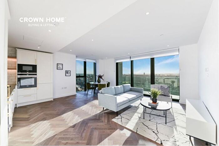2 Bedroom Apartment To Rent In Cashmere Wharf, Gauging Square, London Dock, E1W