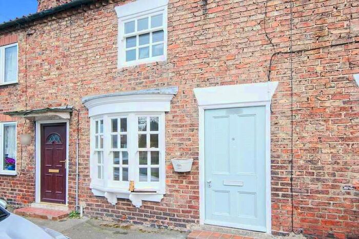 2 Bedroom House To Rent In Long Street, Easingwold, York, YO61