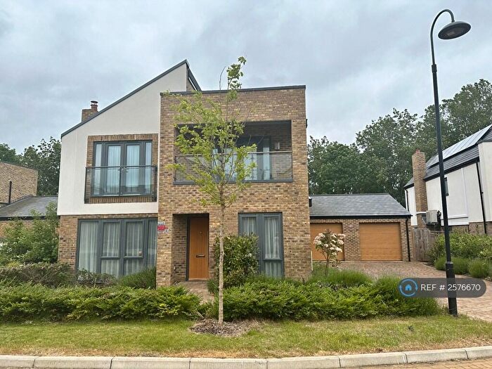 4 Bedroom Detached House To Rent In Hollerith Close, Oakgrove, Milton Keynes, MK10