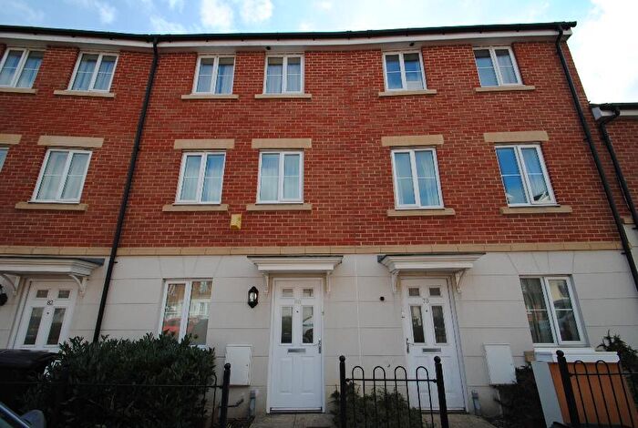 4 Bedroom Terraced House To Rent In Montreal Avenue - Horfield, BS7