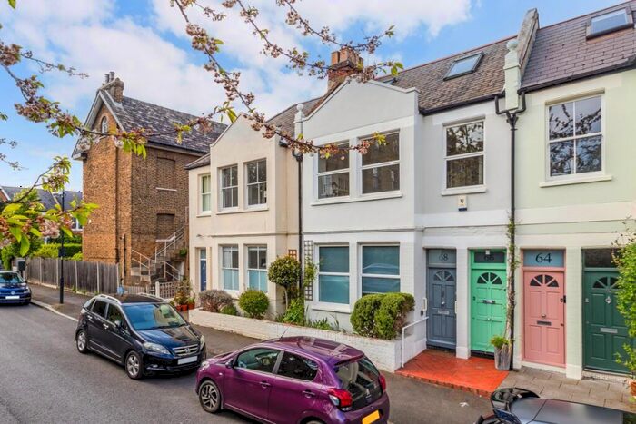 1 Bedroom Flat To Rent In Carson Road London, SE21