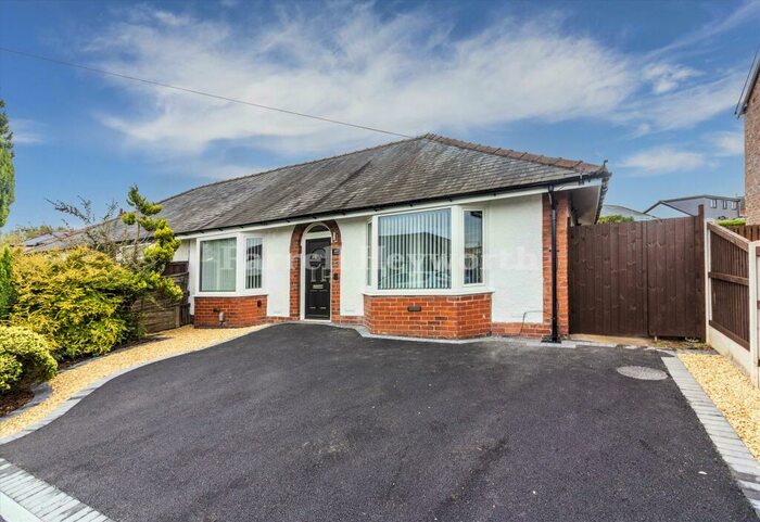 2 Bedroom Bungalow For Sale In Lytham Road, Ashton On Ribble, Preston, PR2