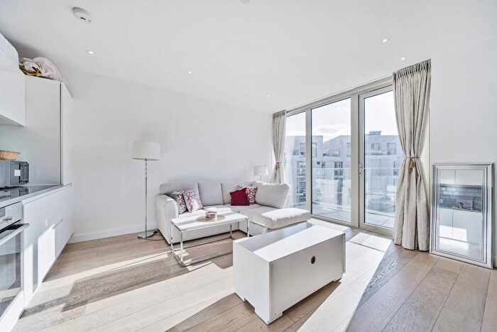 1 Bedroom Flat To Rent In Schooner Road, Royal Docks, London, E16