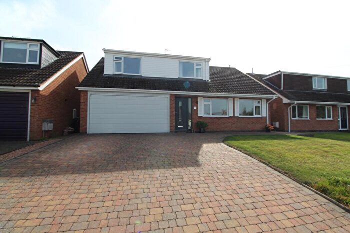 3 Bedroom Detached Bungalow For Sale In St Margarets Drive, Leire, LE17