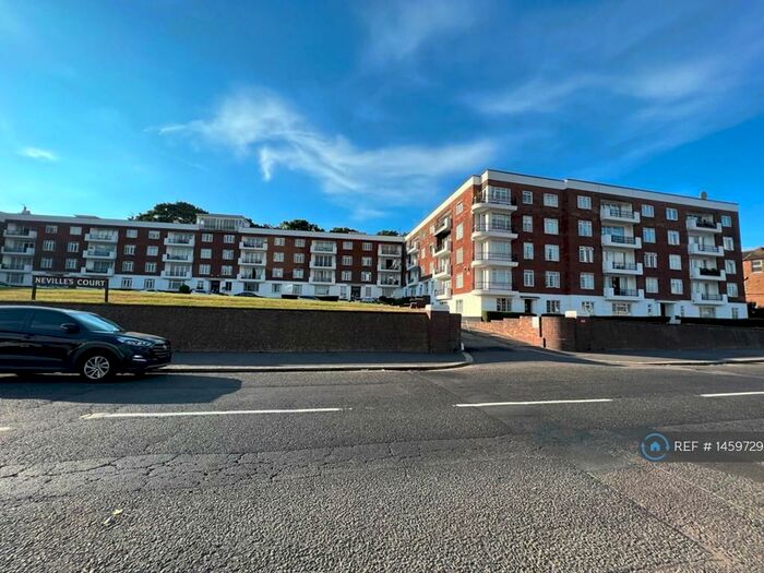 3 Bedroom Flat To Rent In Nevilles Court, London, NW2