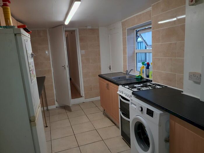 4 Bedroom Terraced House To Rent In Henley Street, Oxford, OX4