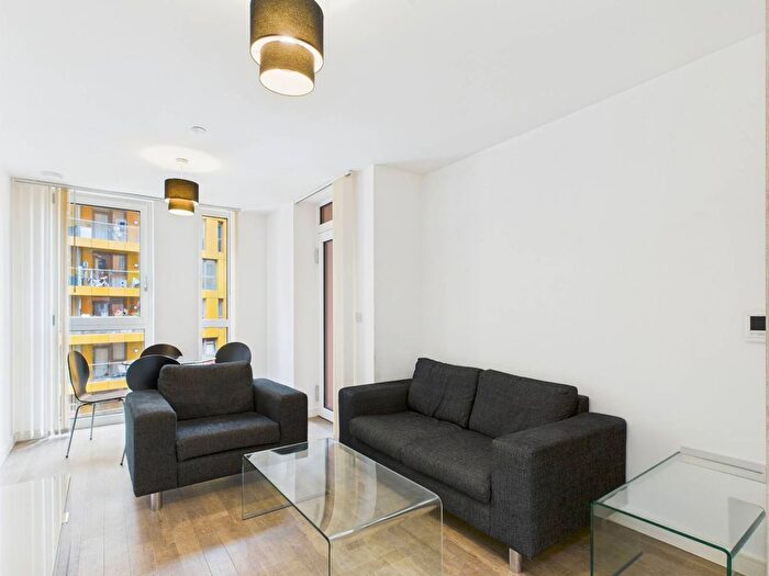 1 Bedroom Flat For Sale In Ossel Court, Greenwich, London, SE10