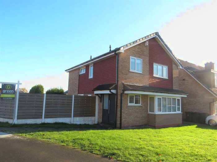 4 Bedroom Detached House To Rent In Walsh Drive, Sutton Coldfield, B76