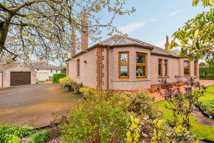3 Bedroom Bungalow For Sale In Kingston Road, Kingsmuir, Forfar, DD8